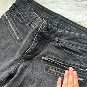 Simply Vera Vera Wang low rise straight leg jeans, size 8